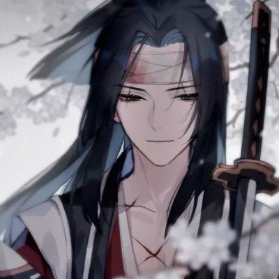 货车压实线右转 央视点名表扬